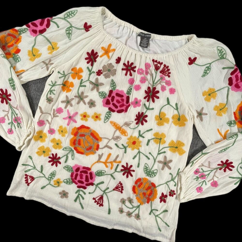 Chelsea & Theodore Cream Floral Blouse XS Loop Embroidered Boho Whimsy Romantic